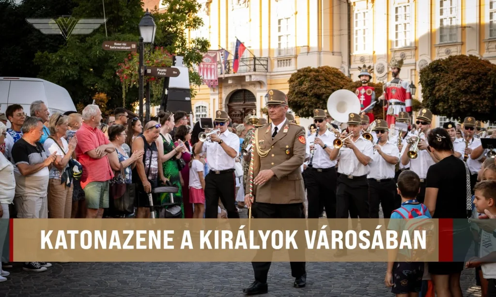 A zene szóljon, szálljon a téren át!