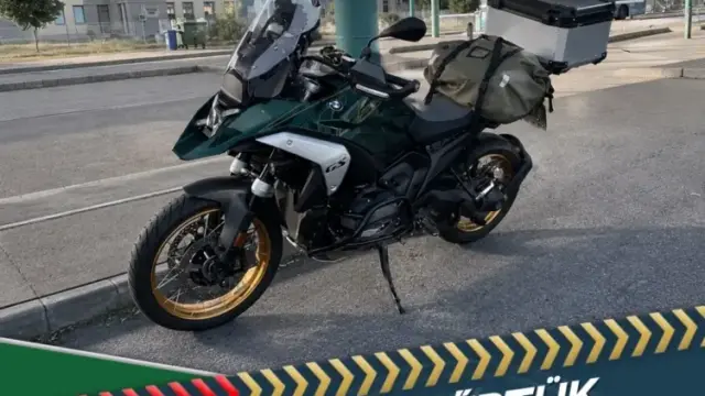 Körözött motorkerékpárt foglaltak le a röszkei határátkelőn