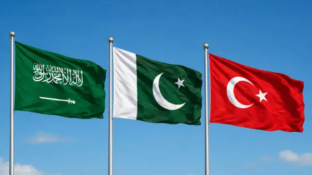 Közös védelmi egyezményt írt alá Szaúd-Arábia, Törökország és Pakisztán