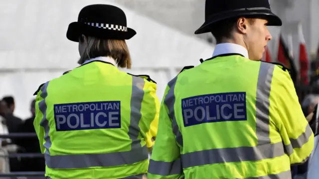 Késelés London szívében: négy férfit sebesített meg egy nő Covent Gardenben