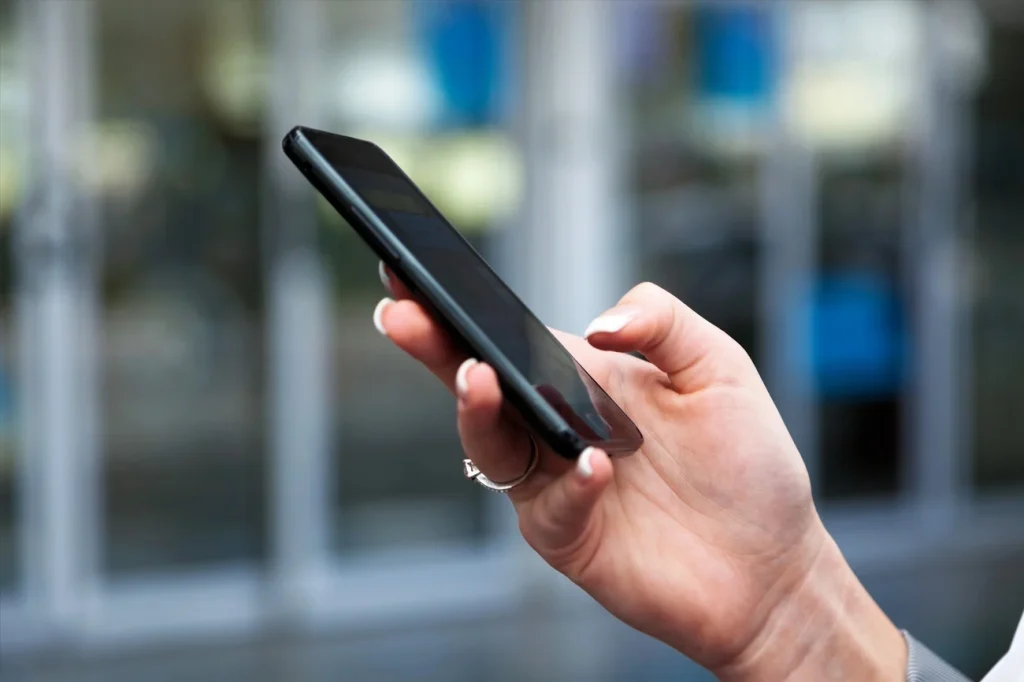 Jelentősen emelkedett a magyarok külföldi mobiladat-használata az elmúlt években