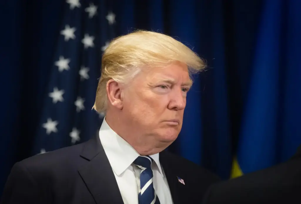 Per indult Donald Trump ellen a Truth Social fizetős szolgáltatása miatt