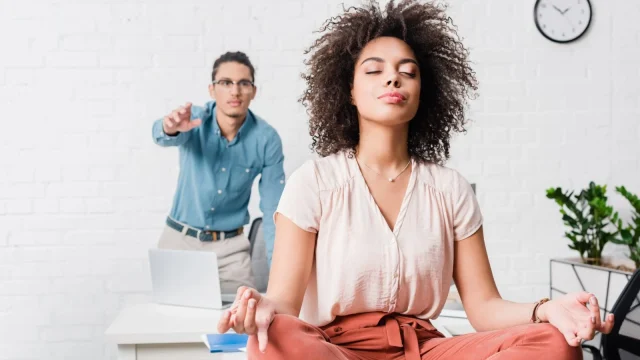 Mennyi ideig érdemes mélyen lélegezni a stressz csökkentéséhez?