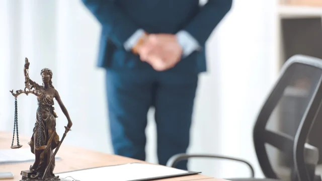 Visszautasítja a Miniszterelnökség vádjait a Kommentár Alapítvány