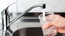 Így ellenőrizheti, hogy valóban friss-e a csapvíz otthonában