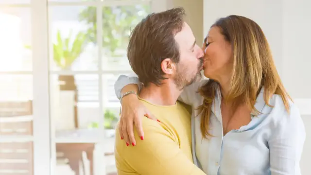 A rendszeres szex késleltetheti a menopauza kezdetét a nők körében