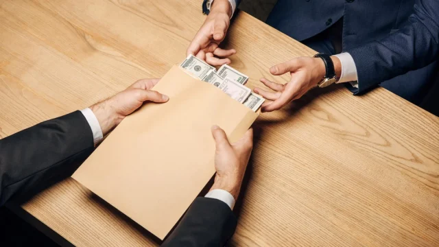Korrupciós botrány Ukrajnában: magas rangú tisztségviselőket vettek őrizetbe