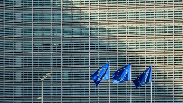 A szabadság és a demokrácia megőrzésére hívta fel a figyelmet az Európai Bizottság