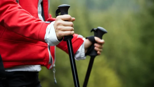 Trekkingbot vagy sem? Mikor érdemes használni túrázás közben?