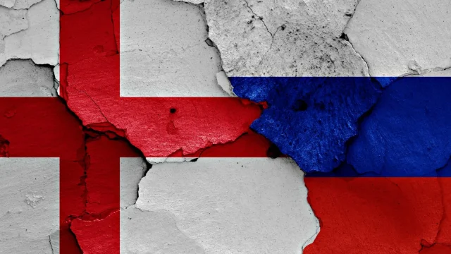 Az orosz külügyminisztérium szerint nem csökken a diplomáciai kapcsolatok szintje Londonnal