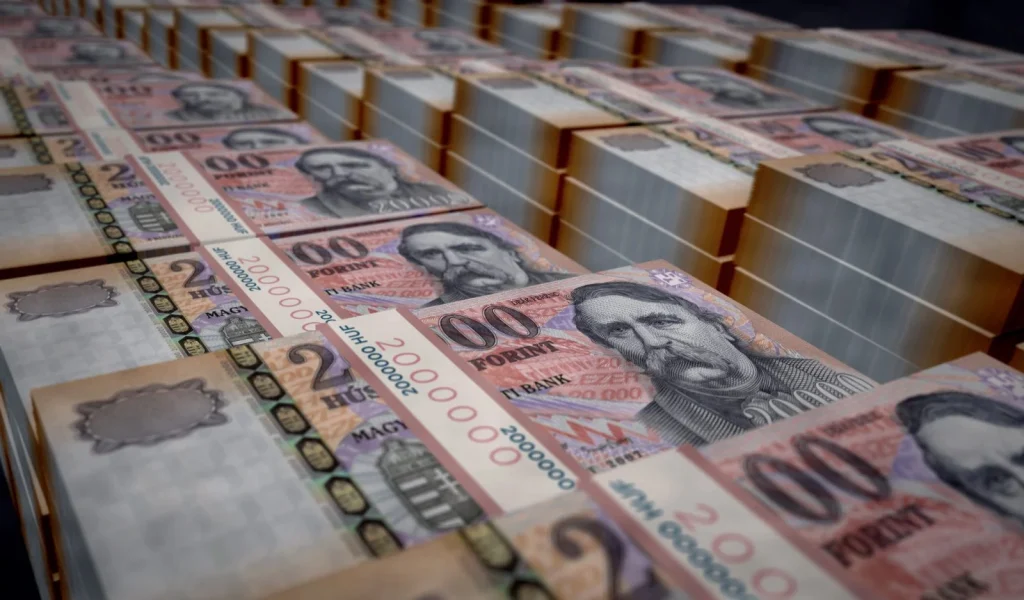 Júliusban 524 milliárd forint többlettel zárt az államháztartás központi alrendszere