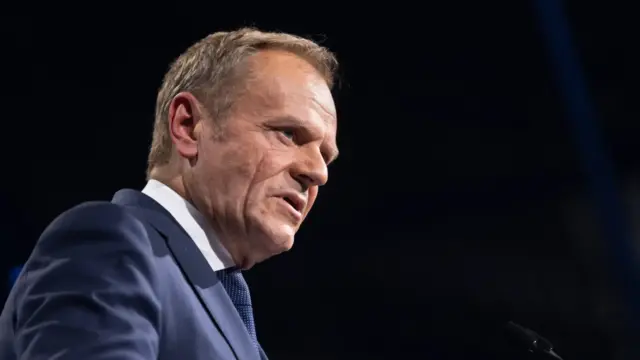 Különrepülőgépet küld Magyarországra a lengyel kormány az M3-as autópályán történt buszbaleset miatt