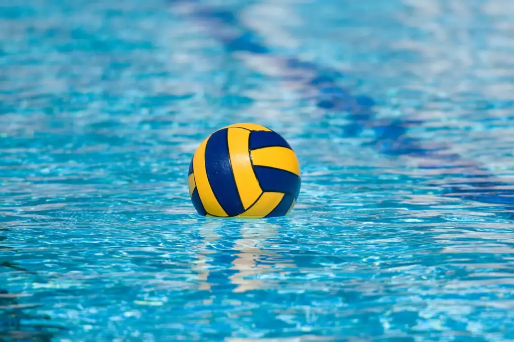 Tíz játékossal hosszabbított a Ferencváros női vízilabdacsapata