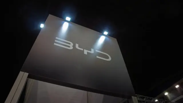Százmilliós bírság a BYD-beruházásnál történt halálos baleset miatt