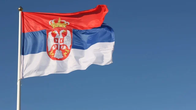 Szerbia egyelőre nem vezet be vízumkötelezettséget az orosz állampolgároknak