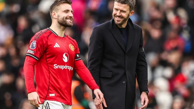 Carlos Baleba után a balhátvéd posztot erősítené a Manchester United