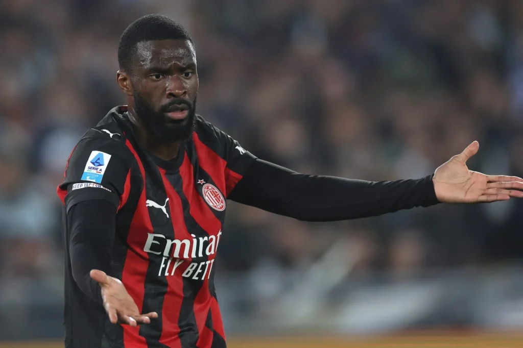 Kemény kézzel tisztít az AC Milan: három sztár is a kereten kívül rekedt