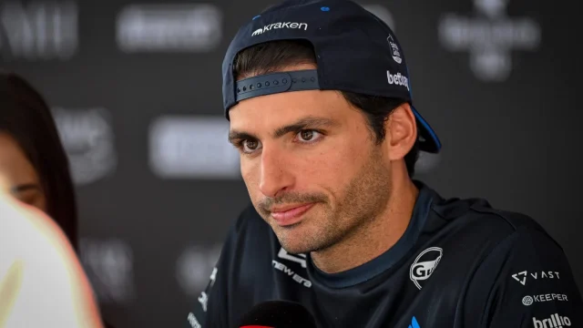 Carlos Sainz hosszabbított a Williams csapatával