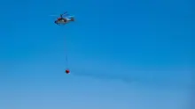 Tragikus helikopterbaleset Athénnál az erdőtüzek elleni harcban