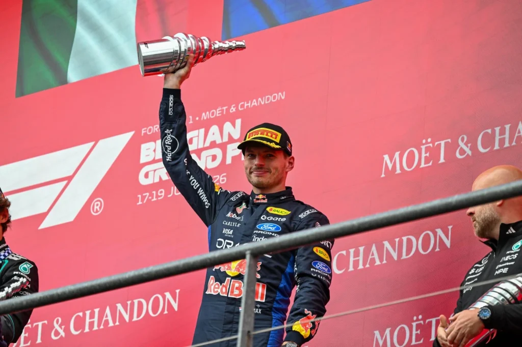 Max Verstappen 2030-ig hosszabbított a Red Bullnál