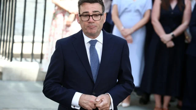 Karácsonyig minden hajléktalannak fedelet biztosítana a brit kormányfő