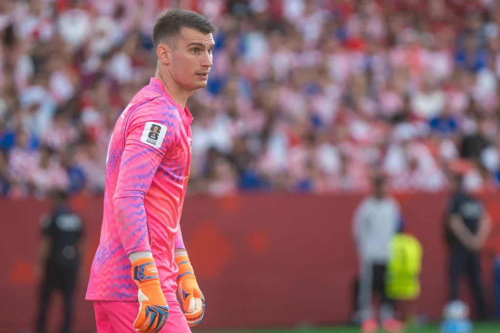 Meglepő kapusigazolás: Dominik Livakovic az FC Barcelonánál