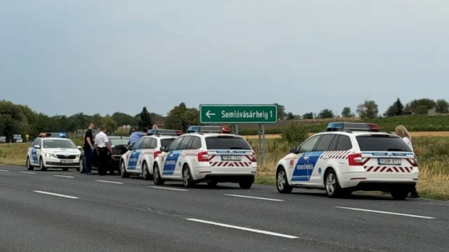 Öt migránst szállító embercsempészt fogtak el Somlóvásárhelyen