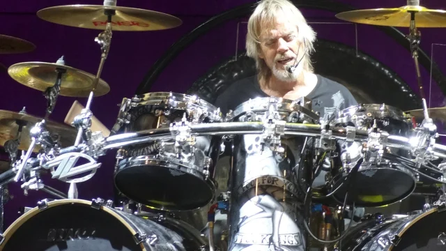 Elhunyt Frank Beard, a ZZ Top legendás dobosa