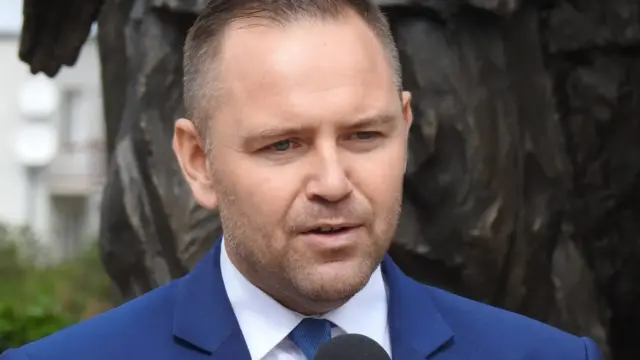 Lengyel elnök: a nemzet biztonsága fontosabb a politikai vitáknál