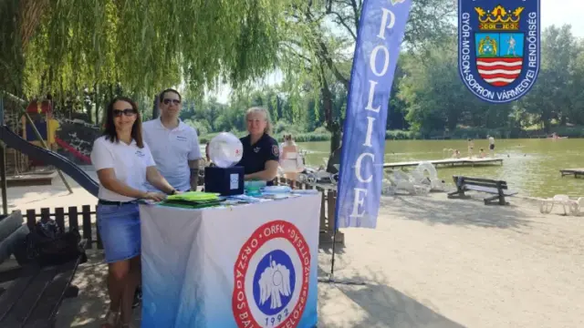 Bűn- és baleset-megelőzési programokat tartott a rendőrség a soproni strandokon