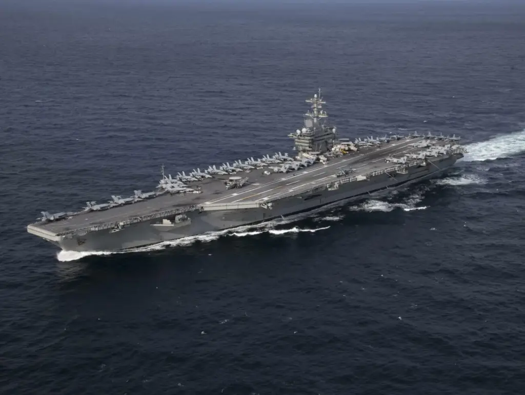 Komoly aggodalmak a kilenc hónapja tengeren lévő USS Abraham Lincoln legénységének állapota miatt