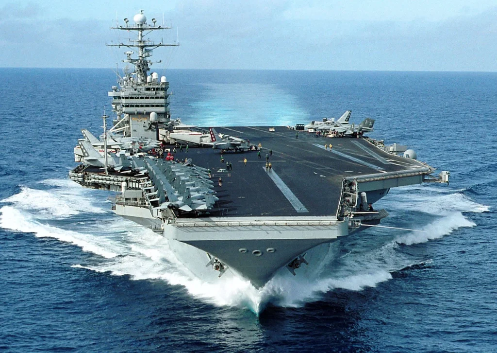 Megérkezett a Közel-Keletre a USS George Washington repülőgép-hordozó