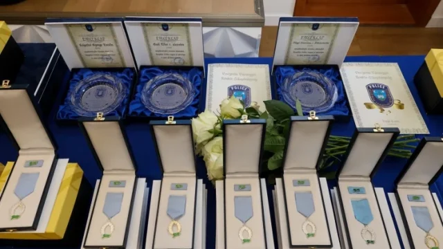 Augusztus 20-a alkalmából részesültek elismerésben a Veszprém vármegyei rendőrök