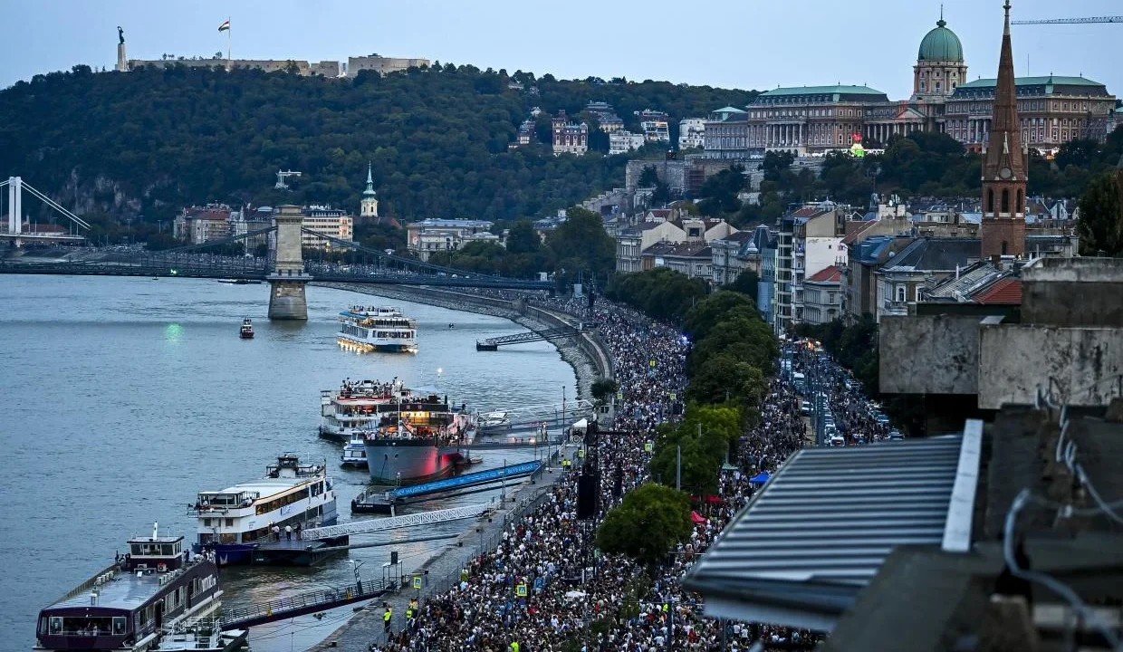 Augusztus 20-án hajnalban mentesítő járatok indulnak Budapestről az ország minden részébe