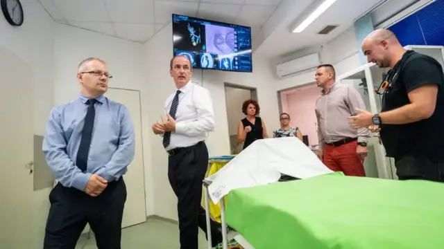 Az Edelényi Koch Róbert Kórház és Rendelőintézet munkáját ismerte meg a látogatás során a szakpolitikus