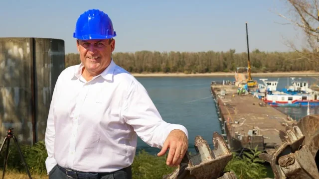 Kapitány István: Tizenhét nap. Ennyi kellett hozzá!