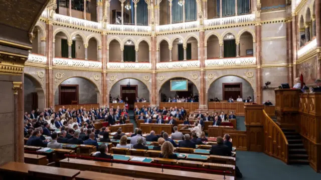 Parlament, 2026. aug. 11-én, kedden