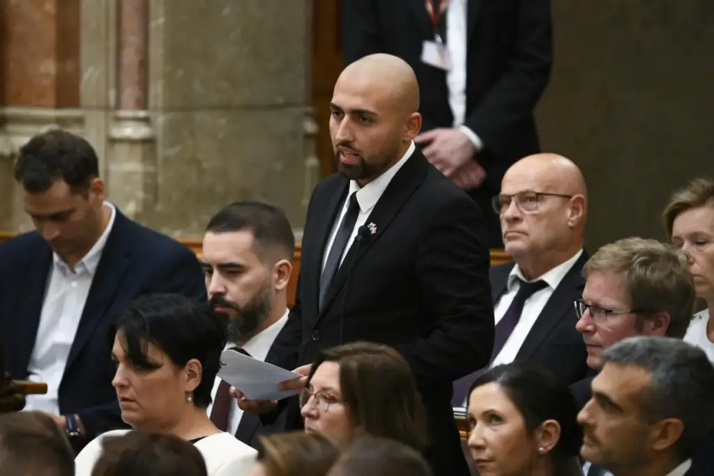 Családpolitika, köztársasági elnök és roma holokauszt az Országgyűlésben