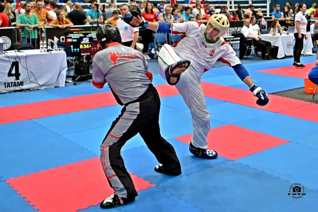 Az első háromba várják a pointfightingosokat a kick-box vb-n