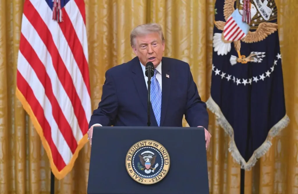Váratlan fordulat: Trump leállította a dél-koreai hadgyakorlatot