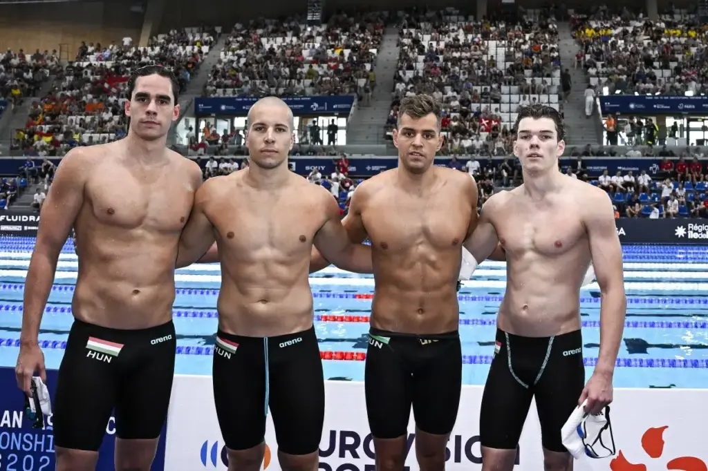 Döntőbe jutott a 4x100-as magyar férfi gyorsváltó a párizsi úszó Európa-bajnokságon