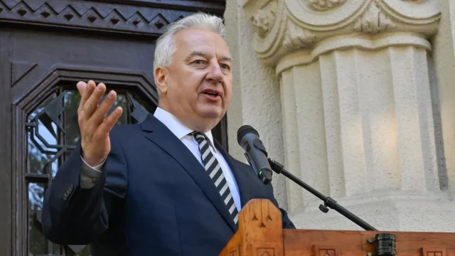 Év végéig teljes tisztújítást tart a KDNP