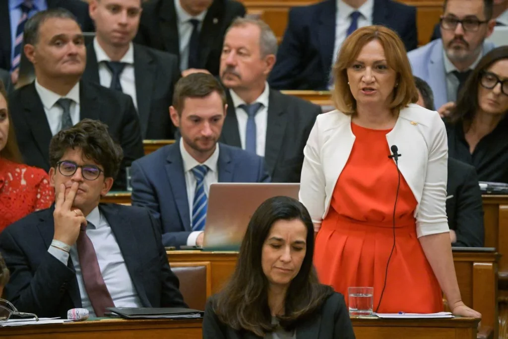 Iskolakezdést segítő gyűjtést szervez a Tisza Párt