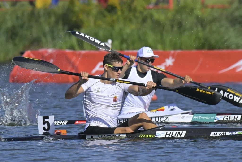 Kajak-kenu vb: Varga Ádám és a férfi kajak kettes is futamgyőzelemmel kezdett Poznanban