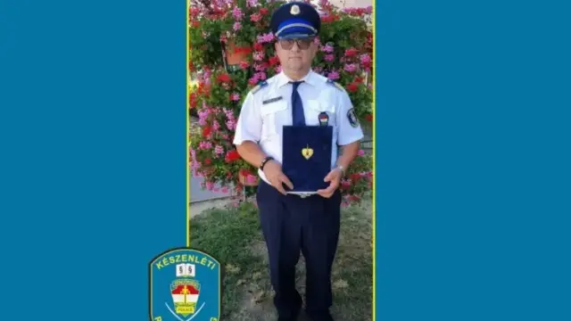 Egészségügyi elismerésben részesült a Készenléti Rendőrség mentőtisztként is dolgozó alezredese