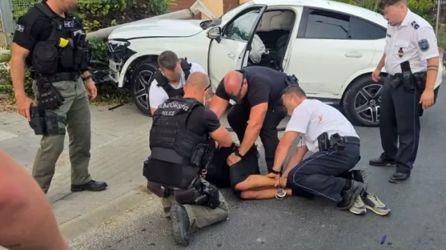 Rendőri intézkedés elől menekült egy sofőr a 71-es főúton