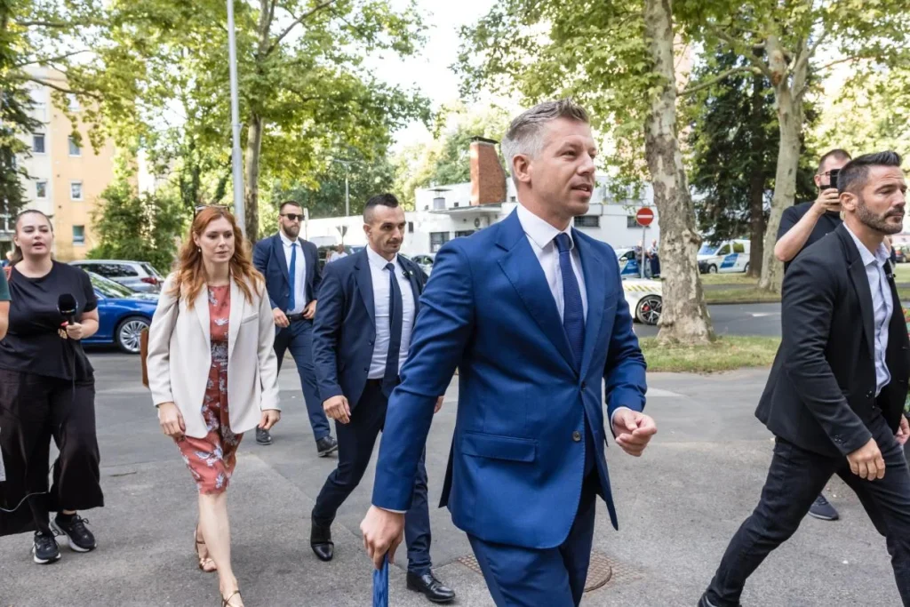 Magyar Péter: az oktatás és az egészségügy fejlesztése kiemelt kormányzati cél