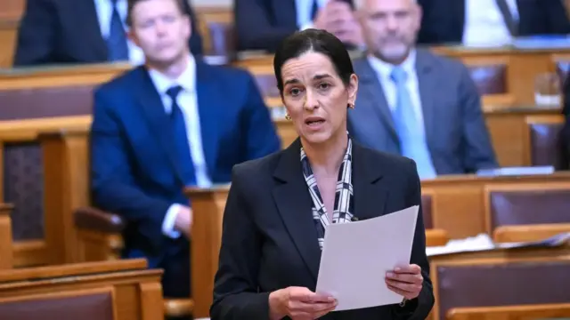 Magyar Péter is aláírta a spanyol migrációs politikát bíráló levelet
