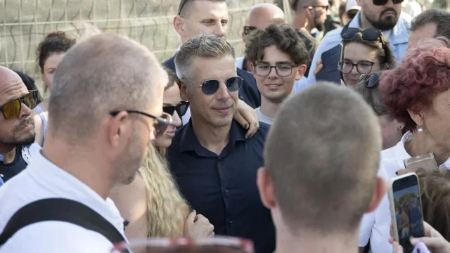 Magyar Péter: Nem vallottunk szégyent a kormányzás első száz napjában