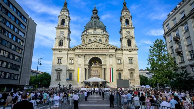Mohos Gábor: Szent István az örökkévalóság távlatában látta népe jövőjét